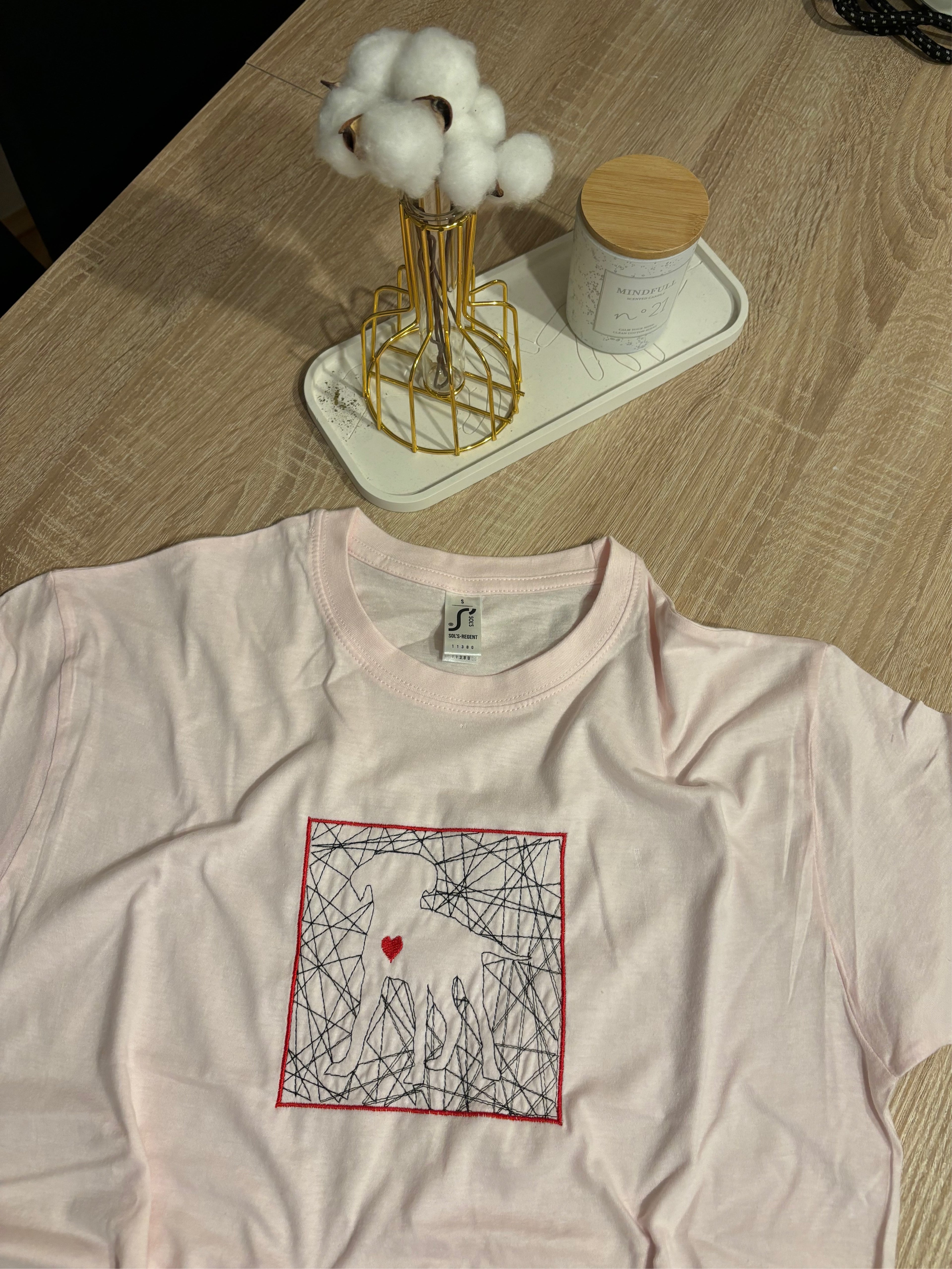 String art majica sa vezom psa