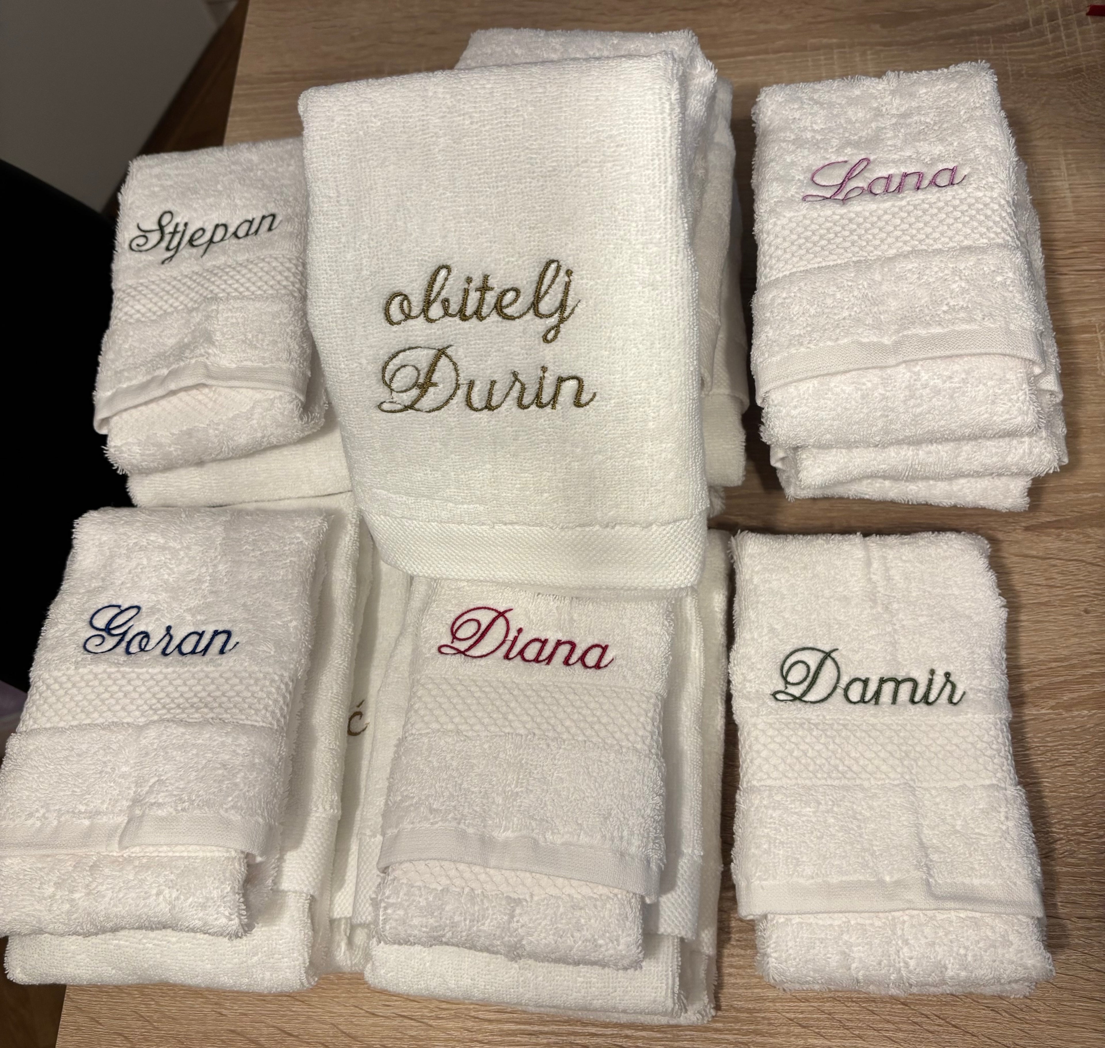 Personalizirani ručnik za lice/ruke